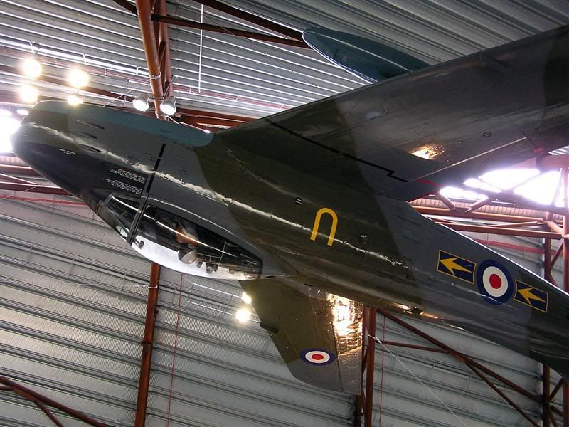 http://img.photobucket.com/albums/v679/LAHarve/Cosford/XB812aMedium.jpg