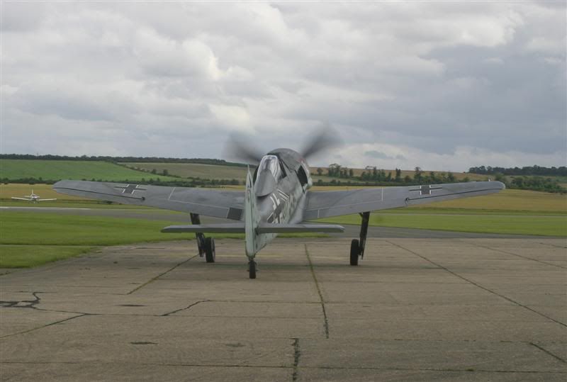 http://img.photobucket.com/albums/v679/LAHarve/Duxford%206July2007/FW190Duxford6July2007.jpg
