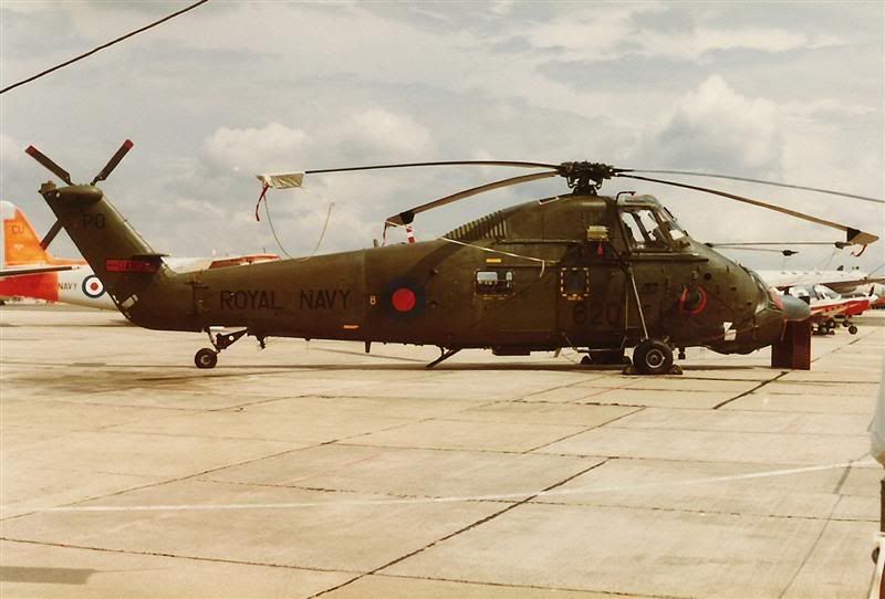http://img.photobucket.com/albums/v679/LAHarve/From%20The%20Past/XT771Yeovilton4August1984.jpg