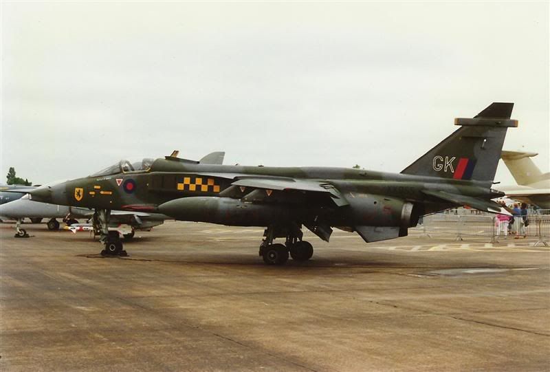 http://img.photobucket.com/albums/v679/LAHarve/From%20The%20Past/XX955Coningsby11June1988-1.jpg