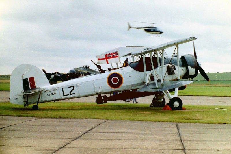 http://img.photobucket.com/albums/v679/LAHarve/LS326%20Duxford1988_zpsh7ugnhxm.jpg