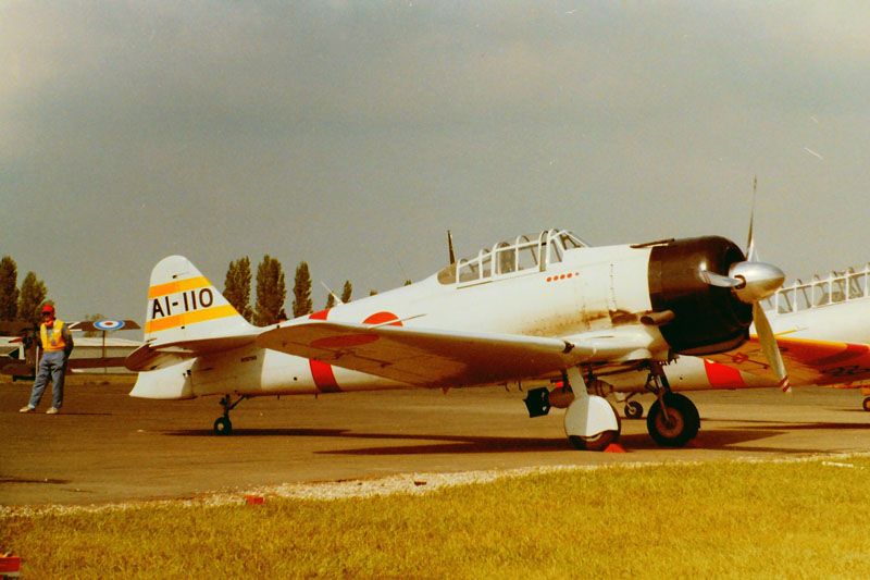 http://img.photobucket.com/albums/v679/LAHarve/N15798%20NorthWeald12May1990_zpsd54zdirn.jpg