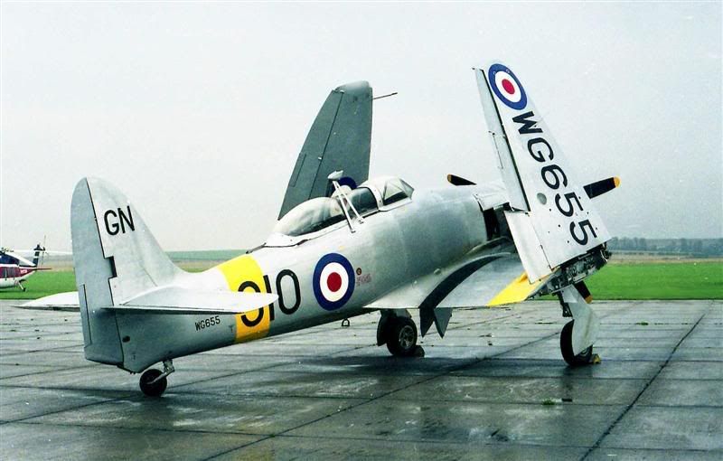 http://img.photobucket.com/albums/v679/LAHarve/Sea%20Fury/WG655Duxfordc.jpg