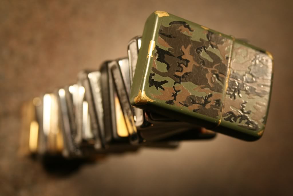 IMAGE: http://img.photobucket.com/albums/v679/buyusfear1/Zippo011.jpg