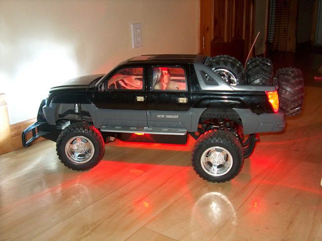 avalanche rc truck