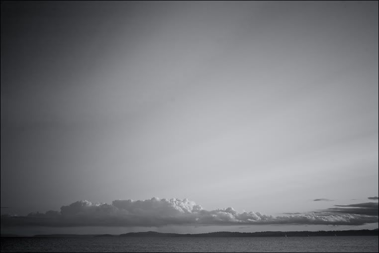 IMAGE: http://img.photobucket.com/albums/v680/ixoye/cordell-discoverypark-0063lrz.jpg