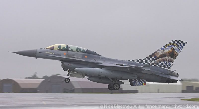 http://img.photobucket.com/albums/v681/motf/2008/0807riat/02/08-07-09_RIAT_0069-01.jpg