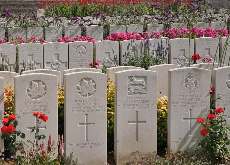 http://img.photobucket.com/albums/v681/motf/2009/Ypres/01-203.jpg