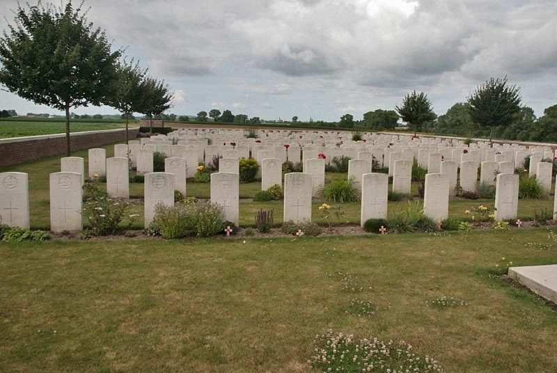 http://img.photobucket.com/albums/v681/motf/2009/Ypres/04-201.jpg