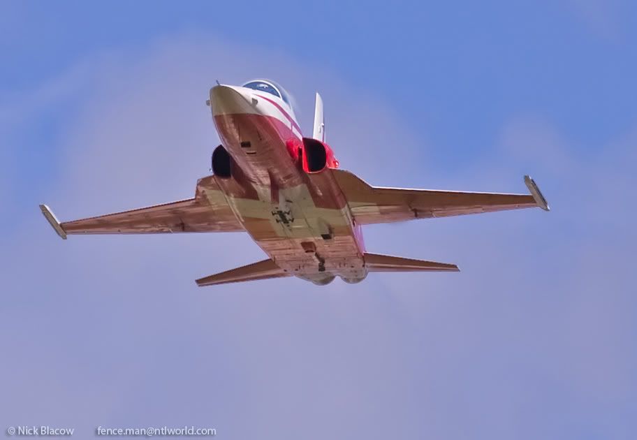 http://img.photobucket.com/albums/v681/motf/2010/RIAT10/Swiss/10-07-16RIAT1755.jpg