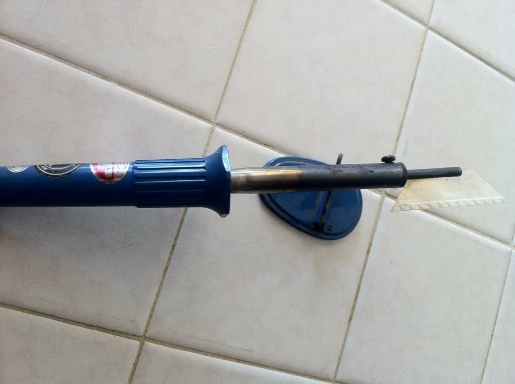 Make a foam cutter with soldering iron