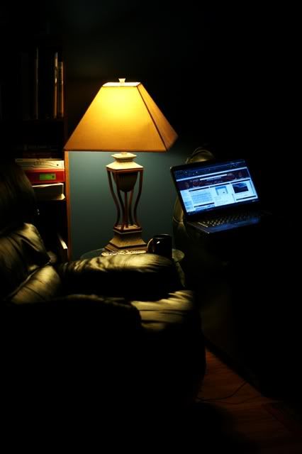 lamp,laptop,chair