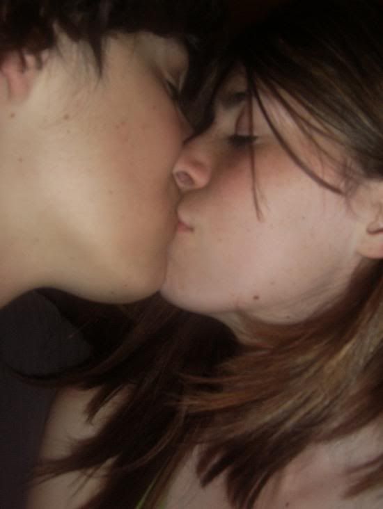 kissssss.jpg