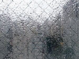 Já chove...