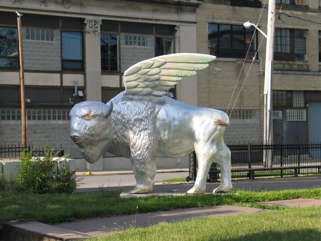 http://img.photobucket.com/albums/v69/Citysky/Buffalo%202006%20July%2016th/IMG_1103.jpg