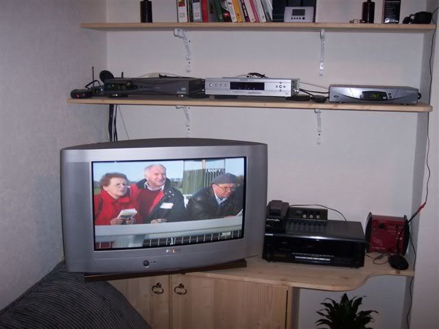 TV_Setup_7_Small.jpg