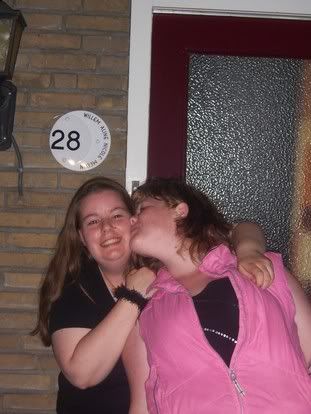 [img width=311 height=414]http://img.photobucket.com/albums/v692/steegie1984/GOOR/a5986746.jpg[/img]