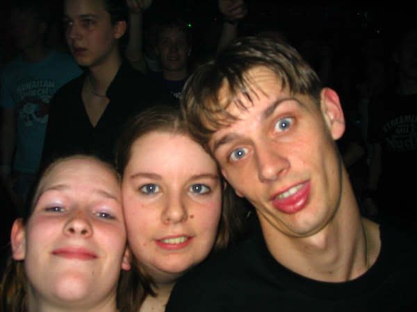 [img width=600 height=450]http://img.photobucket.com/albums/v692/steegie1984/In%20Qontrol/2d4c6e8e.jpg[/img]