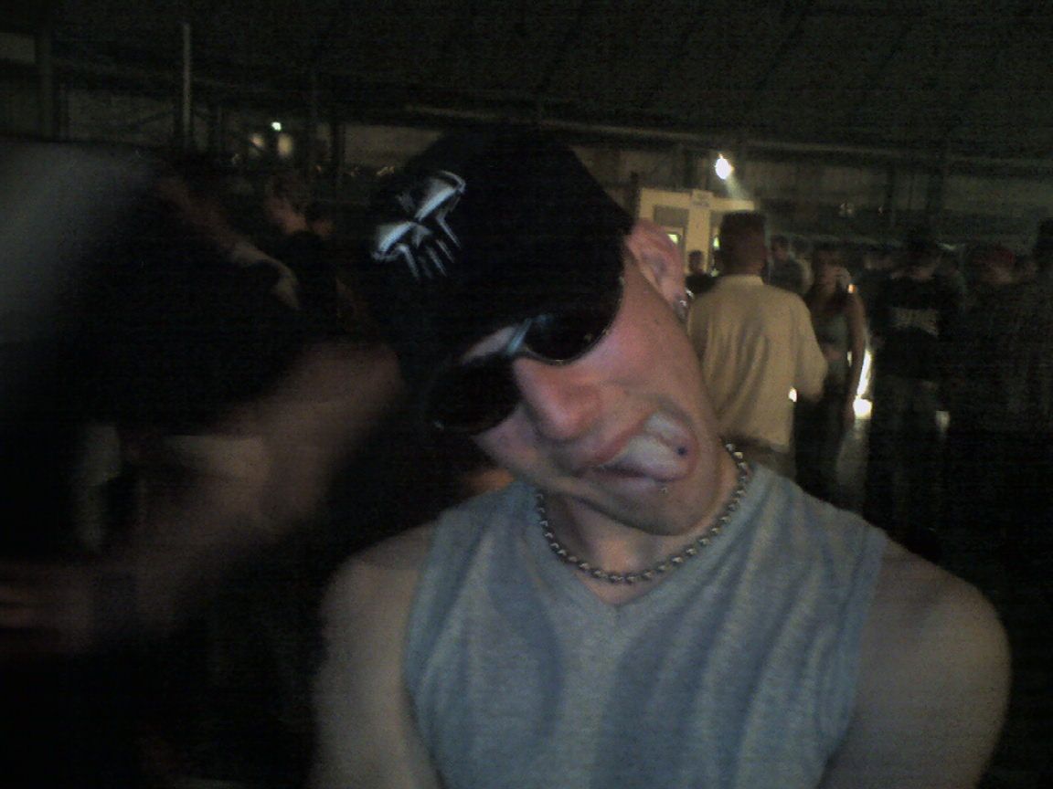 [IMG]http://img.photobucket.com/albums/v693/itsdarklikehell/moh%202005/Photo-0182.jpg[/IMG]