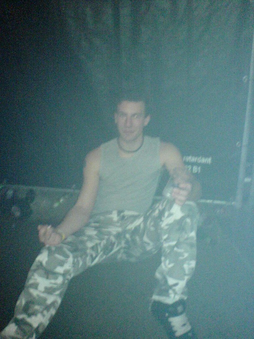 [IMG]http://img.photobucket.com/albums/v693/itsdarklikehell/moh%202006%20brabant%20hallen%20den%20bosch/0f30a8a1.jpg[/IMG]