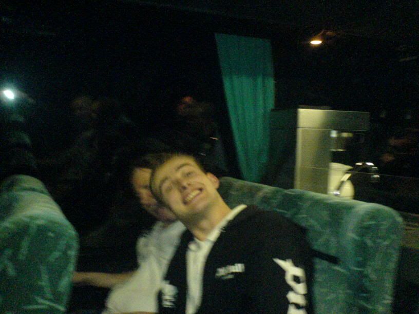 [IMG]http://img.photobucket.com/albums/v693/itsdarklikehell/moh%202006%20brabant%20hallen%20den%20bosch/allespretbekenidadrtong.jpg[/IMG]