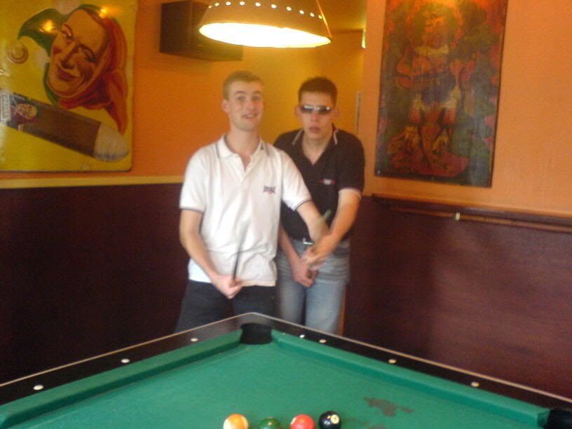 [IMG]http://img.photobucket.com/albums/v693/itsdarklikehell/moh%202006%20brabant%20hallen%20den%20bosch/biljardkeumastrubatieterreurflower.jpg[/IMG]