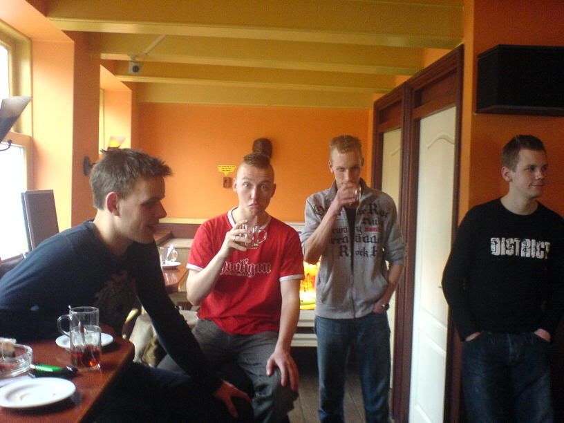 [IMG]http://img.photobucket.com/albums/v693/itsdarklikehell/moh%202006%20brabant%20hallen%20den%20bosch/f0caef7f.jpg[/IMG]