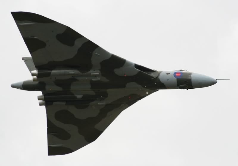 http://img.photobucket.com/albums/v693/skylinerworld/RIAT2009/IMG_2352B.jpg