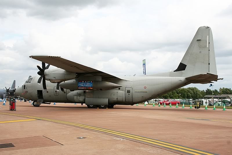 http://img.photobucket.com/albums/v693/skylinerworld/RIAT2009/IMG_2444B.jpg
