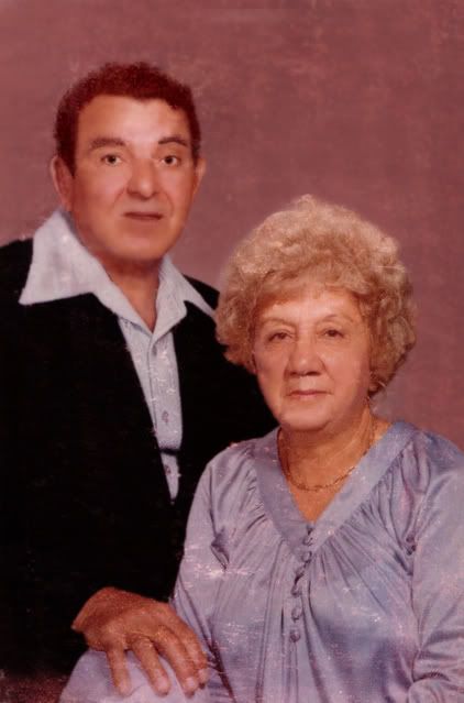 IMAGE: http://img.photobucket.com/albums/v697/Jezzica99/myattemptstabile_restore.jpg