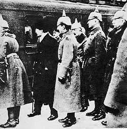 trotzki_deutsche_brest-litowsk1917-1.jpg
