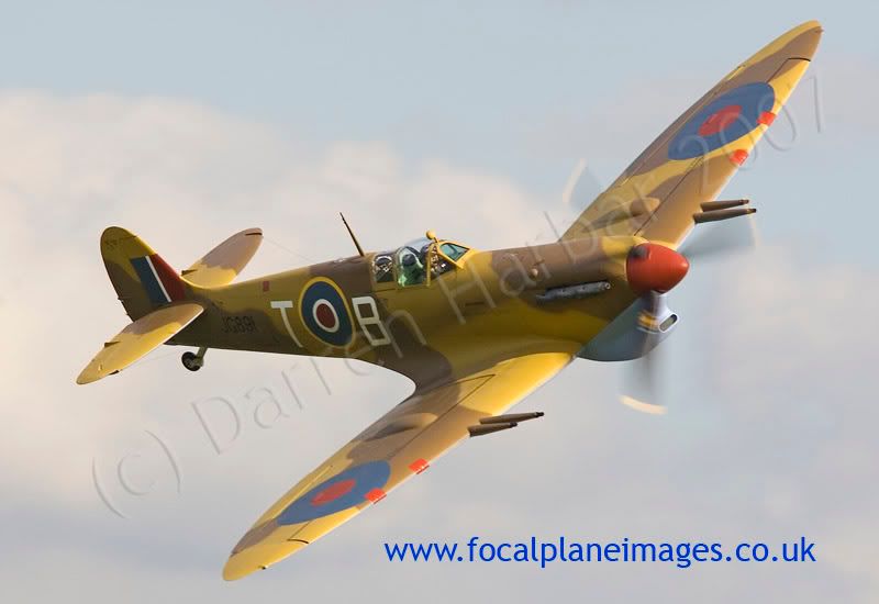 http://img.photobucket.com/albums/v698/darrenharbar/2007%20Dux%20March/SpitfireJG891005.jpg