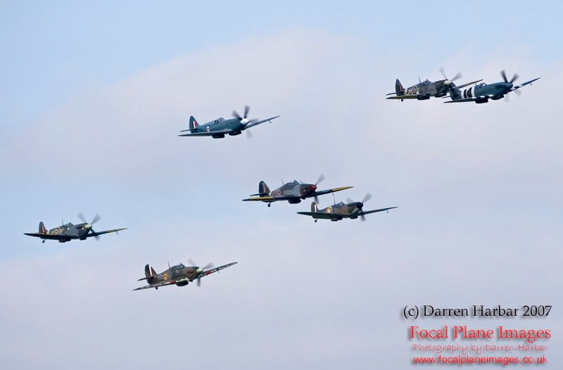 http://img.photobucket.com/albums/v698/darrenharbar/BBMF%2050/BBMF5044.jpg