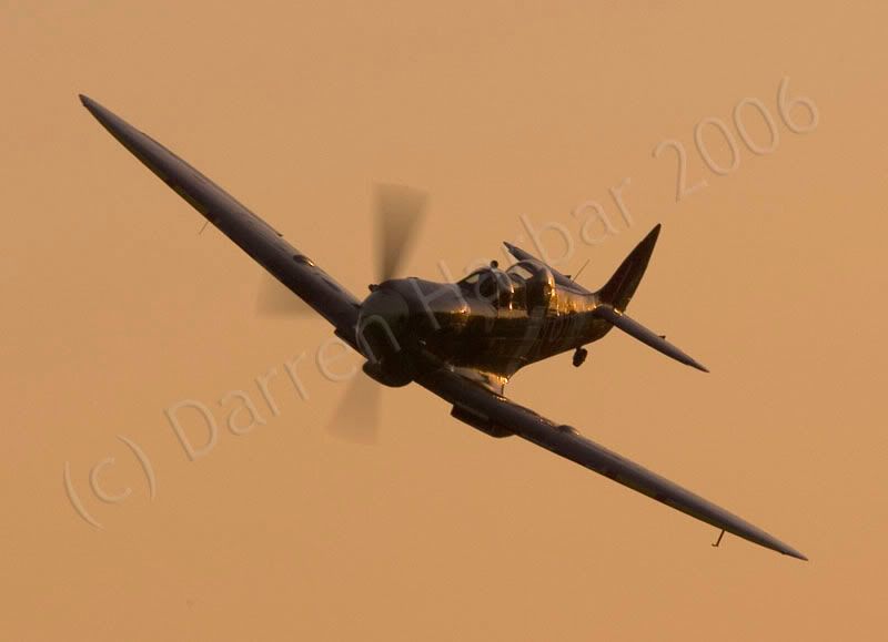http://img.photobucket.com/albums/v698/darrenharbar/EK06/SpitfireEKNov06002.jpg