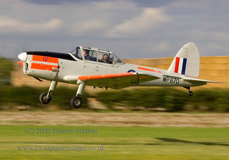 http://img.photobucket.com/albums/v698/darrenharbar/Gransden/Chipmunk003.jpg