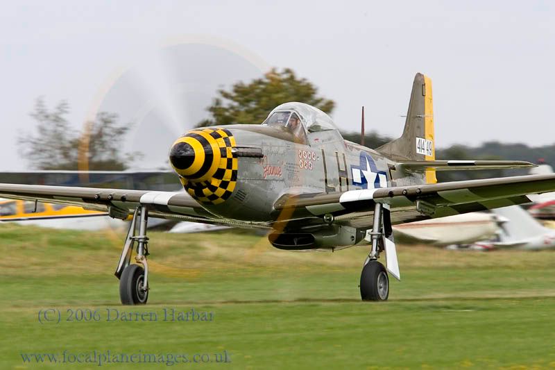 http://img.photobucket.com/albums/v698/darrenharbar/Gransden/Mustang003.jpg
