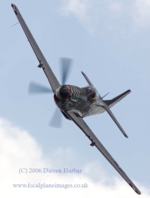 http://img.photobucket.com/albums/v698/darrenharbar/Gransden/Mustang014.jpg