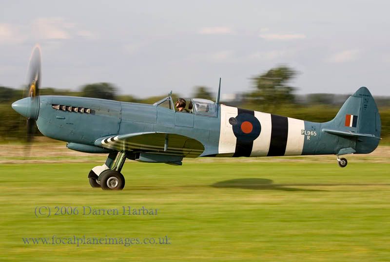 http://img.photobucket.com/albums/v698/darrenharbar/Gransden/Spitfire001.jpg