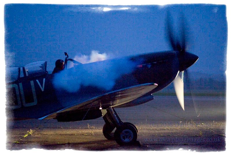 http://img.photobucket.com/albums/v698/darrenharbar/SpitfireStartup3frameweb.jpg