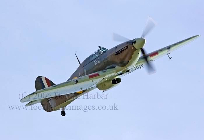 http://img.photobucket.com/albums/v698/darrenharbar/aviation/Hurricane2newweb.jpg