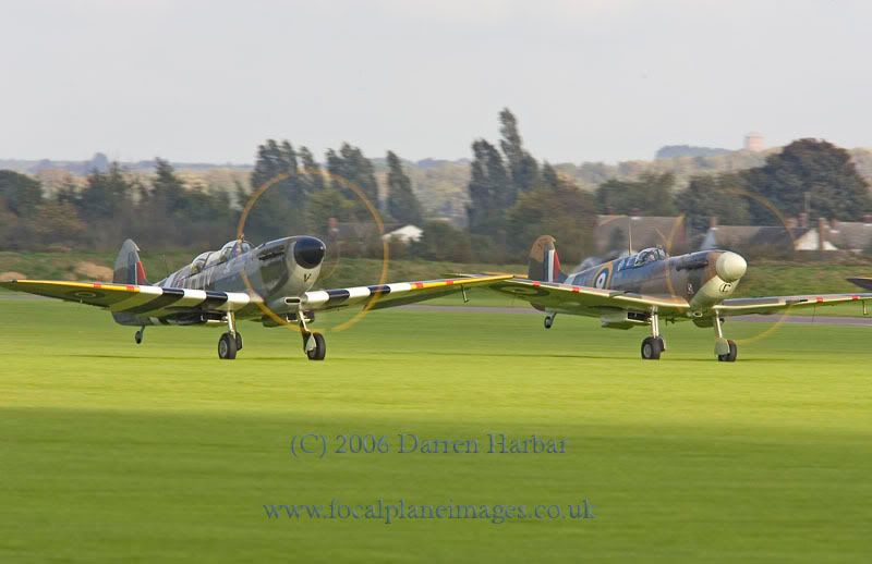 http://img.photobucket.com/albums/v698/darrenharbar/duxford%20oct%2006/DuxOct06018.jpg