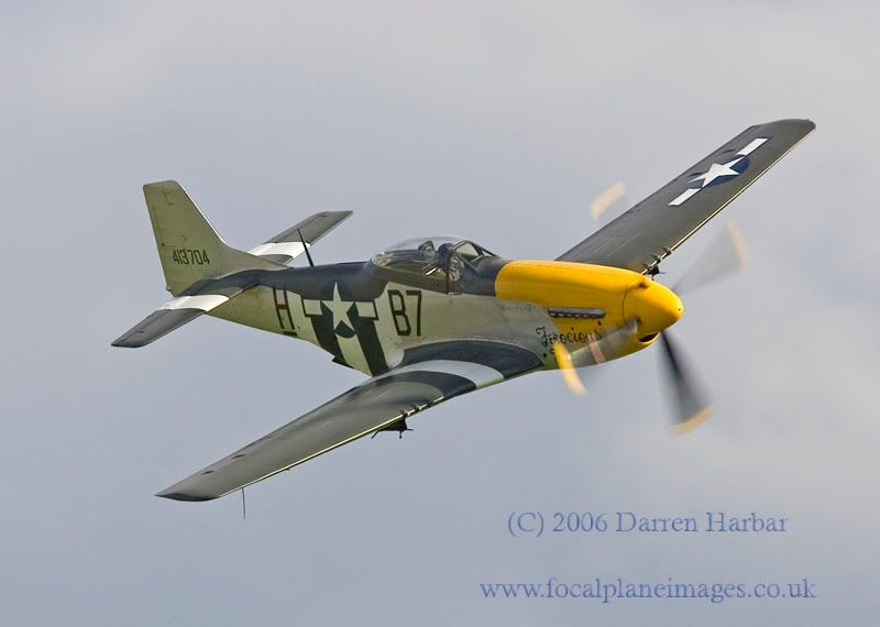 http://img.photobucket.com/albums/v698/darrenharbar/duxford%20oct%2006/DuxOct06036.jpg