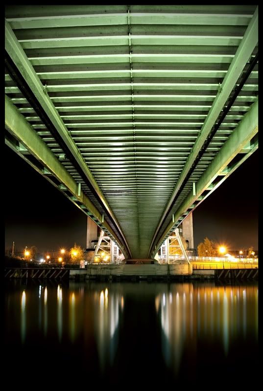 IMAGE: http://img.photobucket.com/albums/v699/shavenone/underneaththebridge.jpg