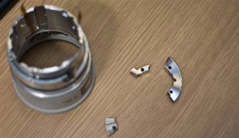 IMAGE: http://img.photobucket.com/albums/v70/Axios/Mics/2009_06_10_2550Medium.jpg