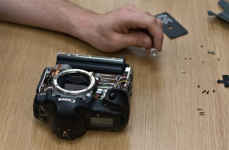 IMAGE: http://img.photobucket.com/albums/v70/Axios/Mics/2009_06_10_2573Medium.jpg