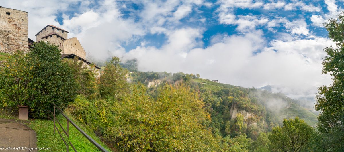 photo DSC09451-Pano_sm.jpg