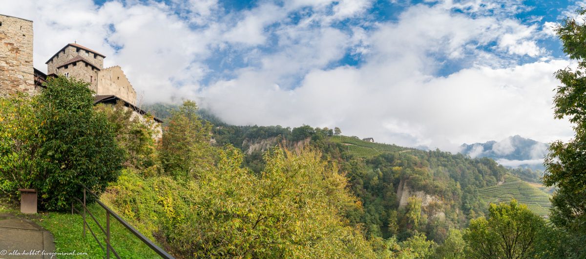 photo DSC09452-Pano_sm.jpg