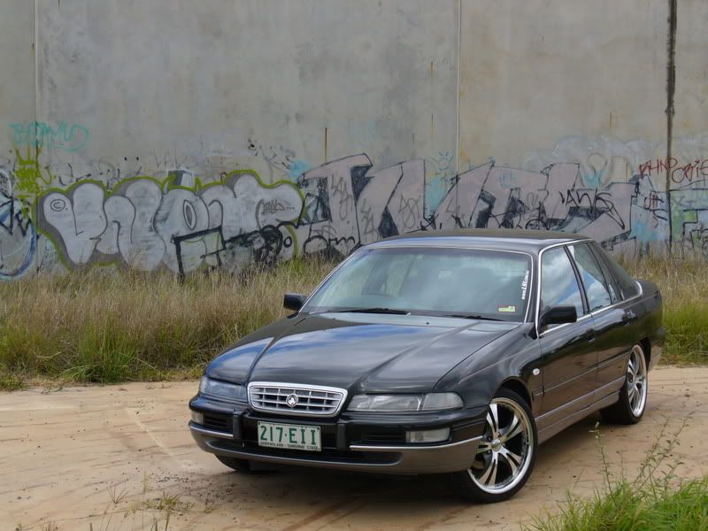 FS VS Statesman Supercharged V6 Just Commodores