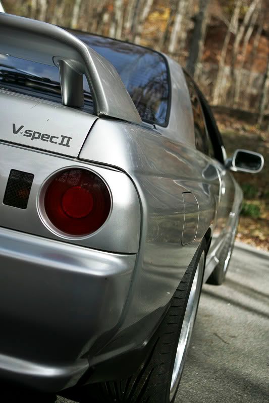IMAGE: http://img.photobucket.com/albums/v704/cameltrophy24/photoforum/gtr-1-4.jpg