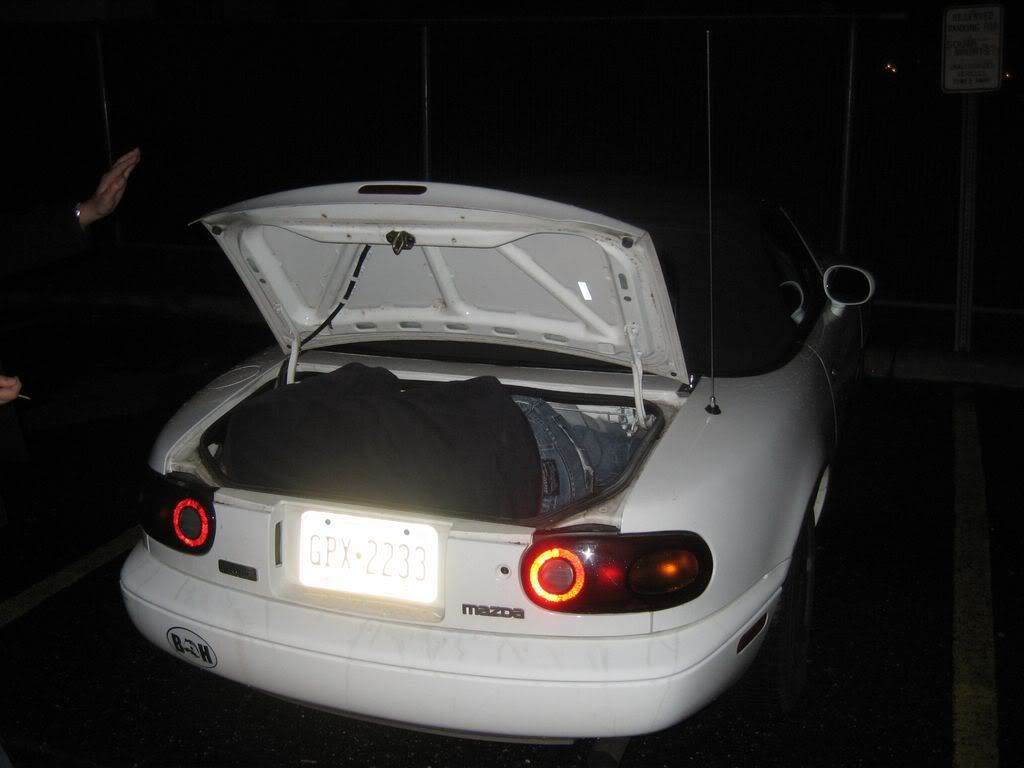 mazda 3 trunk space liters
